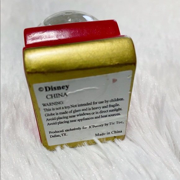 Disney Mickey Sleigh Snow Globe - Picture 5 of 8